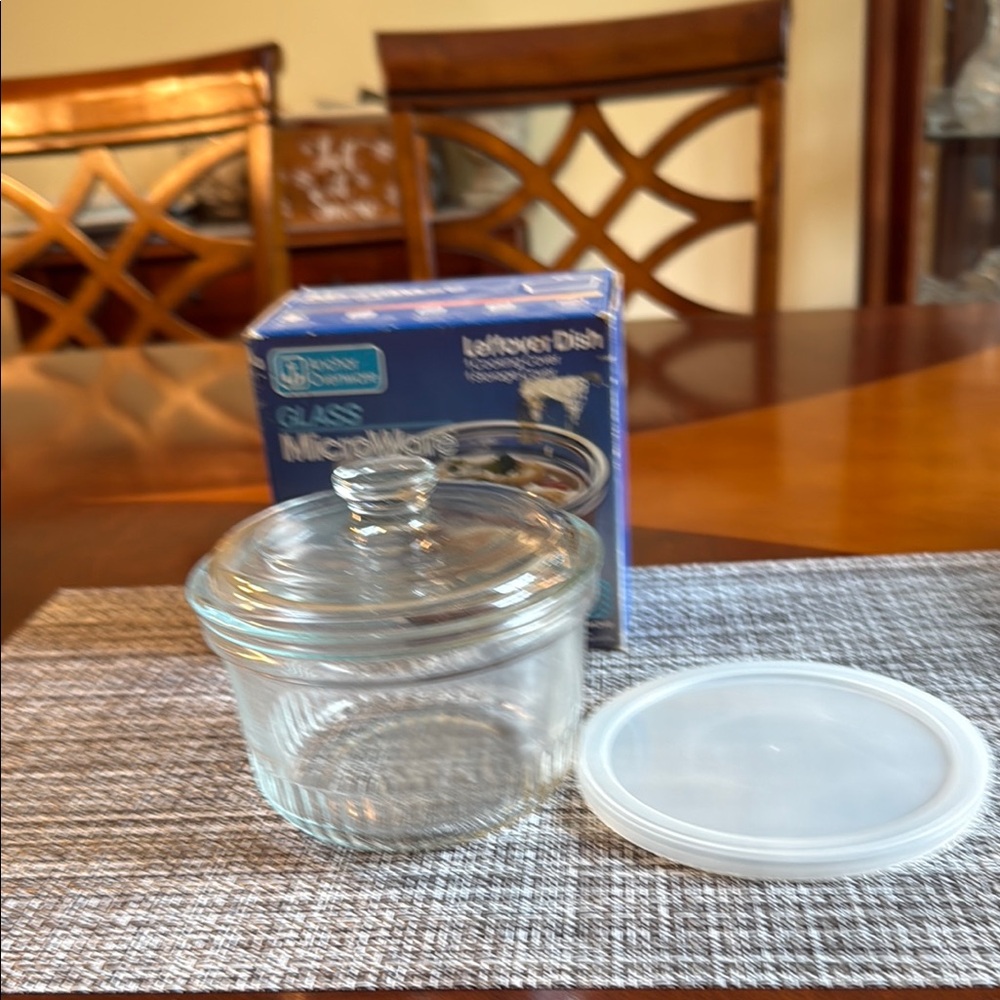 Glass Microwave Safe Food Storage Container with Lid Vintage